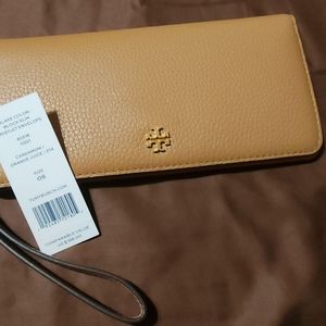 Tory Burch Slim Wristlet Wallet NWT
